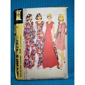 McCalls Sewing pattern 4250 knit dress top jacket pants 1970s size 16